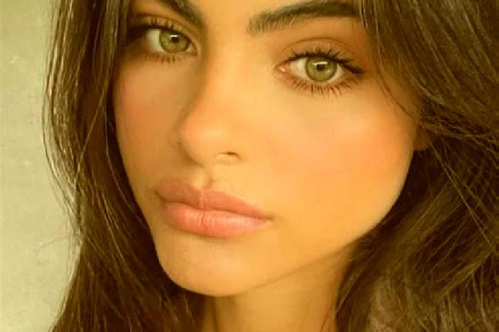 Lillian, 38, a brunette dark-eyed caucasian companion based in Sagna. Offering OWO, Massage, GFE. Available for incall and outcall, overnight bookings availa...
