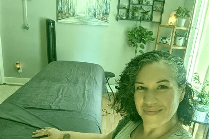 Lillian, 38, a brunette grey-eyed caribbean companion based in Gruson. Offering Couples, Massage, Dinner Date. Available for incall and outcall, day and even...