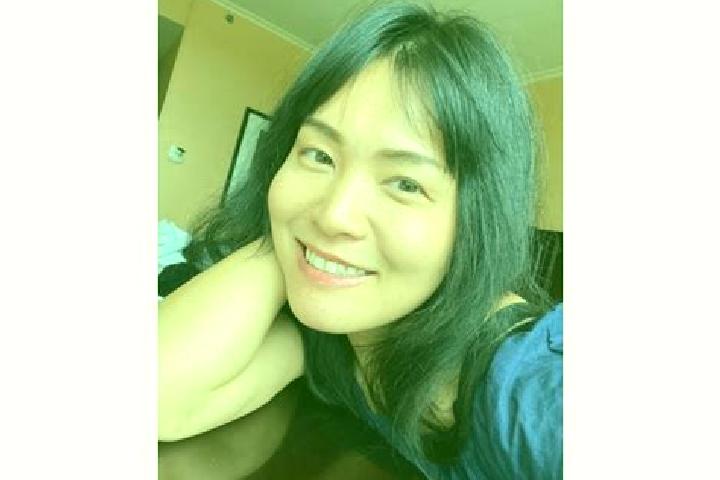 Lillian, 38, a red blue-eyed asian companion based in Ursel. Offering Party Girl, Erotic Massage. Available for incall and outcall, overnight bookings availa...