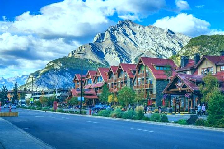 Lillian, 38 — Escort in Fox Mountain, Canada