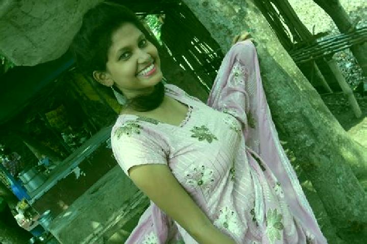 Lillian, 38 — Escort in Jhajha, India