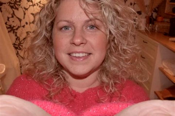 Lillian, 38 — Escort in Messei, France
