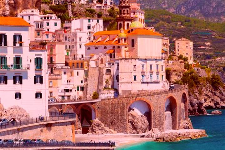 Lillian, 38 — Escort in Nasino-Borgo, Italy