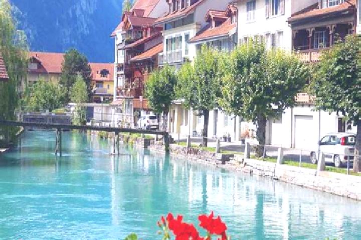 Lillian, 38 — Escort in Sursee, Switzerland