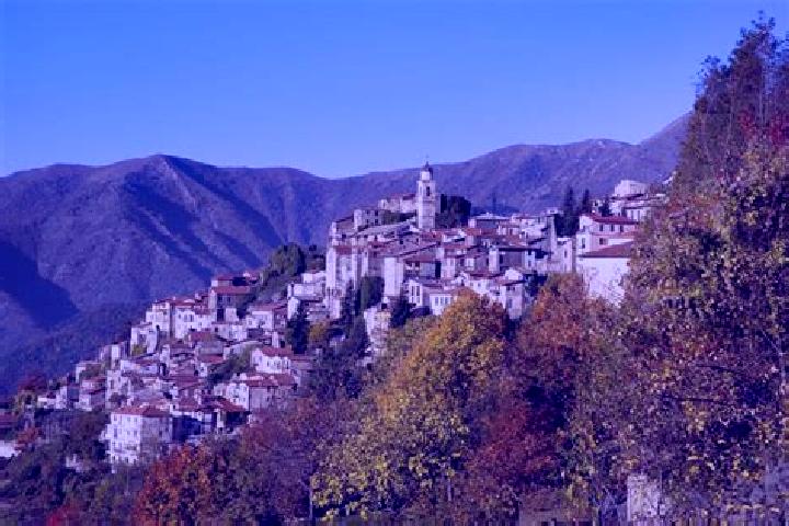 Lillian, 38 — Escort in Triora, Italy