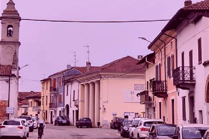 Lillian, 38 — Escort in Villanova Monferrato, Italy