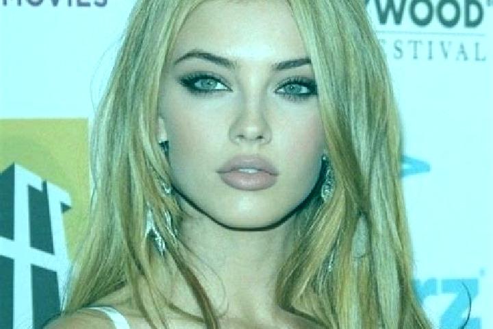 Lillian, 39, a blonde hazel-eyed mediterranean companion based in Al Bukayriyah. Offering A-Level, Fetish, Dinner Date. Available for incall and outcall, day...