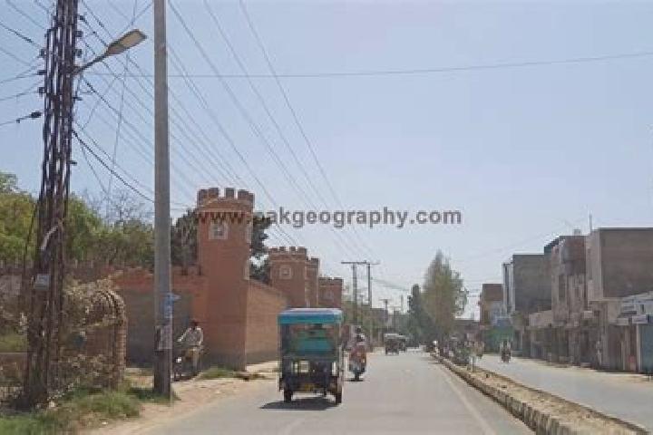 Lillian, 39 — Escort in Khanewal, Pakistan