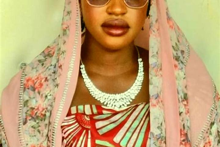 Lillian, 39 — Escort in Komsilga, Burkina Faso