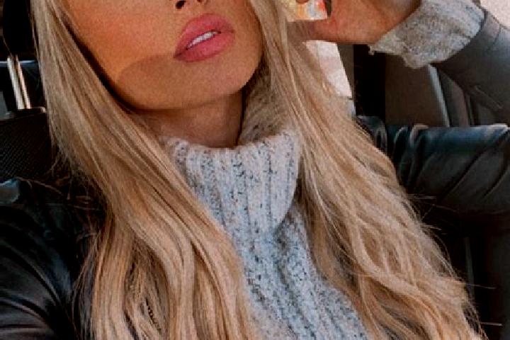 Lillian, 39 — Escort in La Loye, France