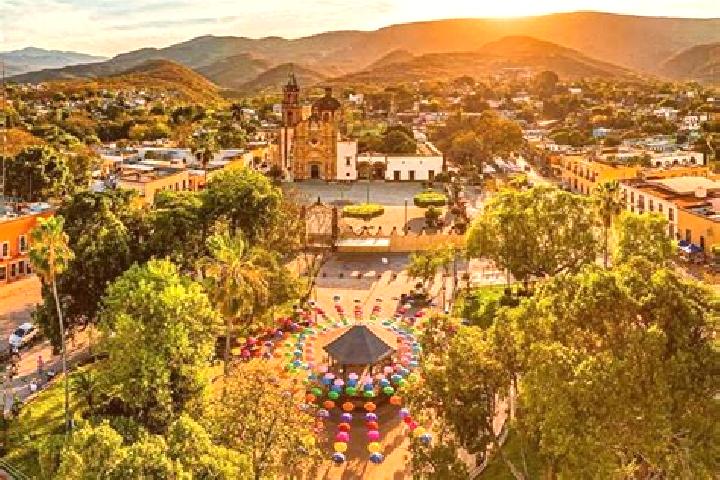 Lillian, 39 — Escort in La Sierra, Mexico