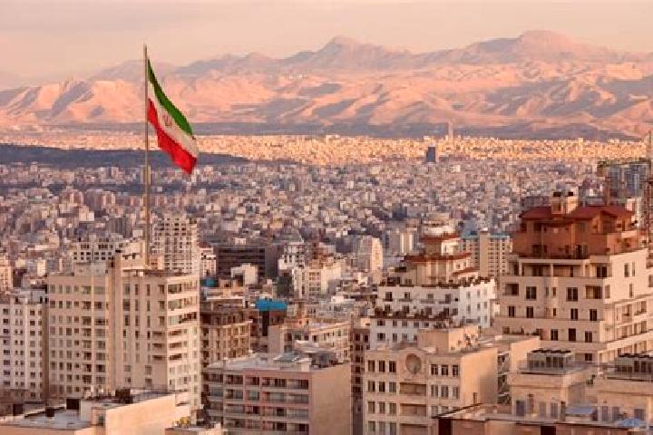 Lillian, 39 — Escort in Lashgarak, Iran