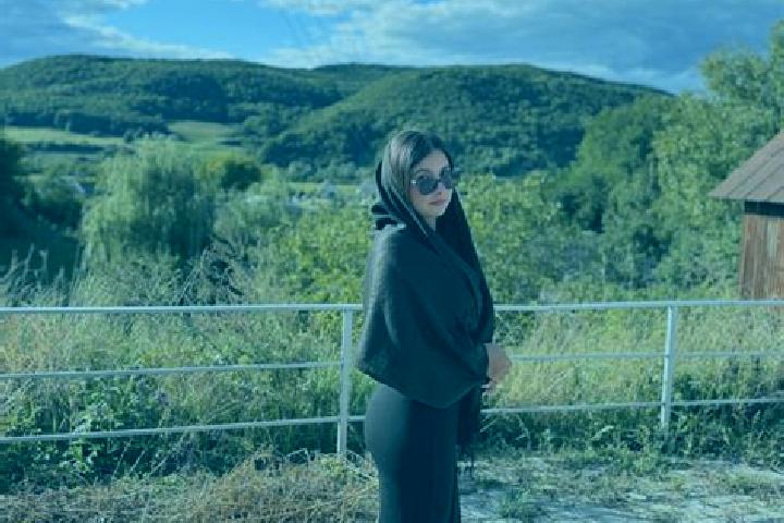 Lillian, 39 — Escort in Munte, Belgium