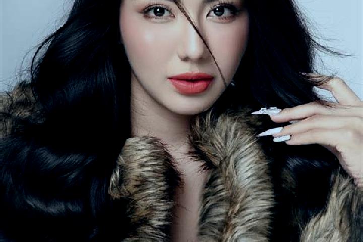 Lillian, 39 — Escort in Thi Tran Sin Ho, Vietnam