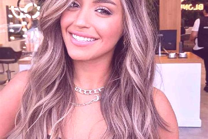 Lily, 20, a dark blonde dark-eyed mediterranean companion based in Clondiru. Offering Couples, Duos, Massage. Available for incall and outcall, overnight boo...
