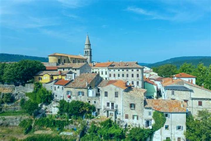 Lily, 20 — Escort in Buzet, Croatia