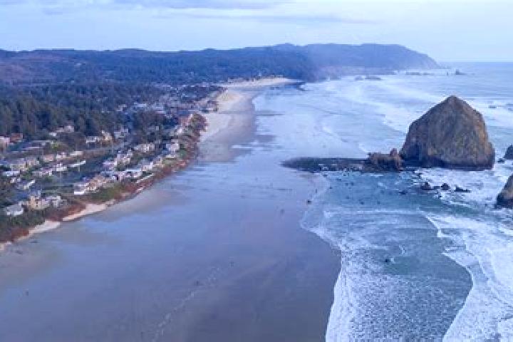 Lily, 20 — Escort in Cannon Beach, United States