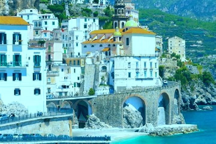 Lily, 20 — Escort in Ceppo Morelli, Italy