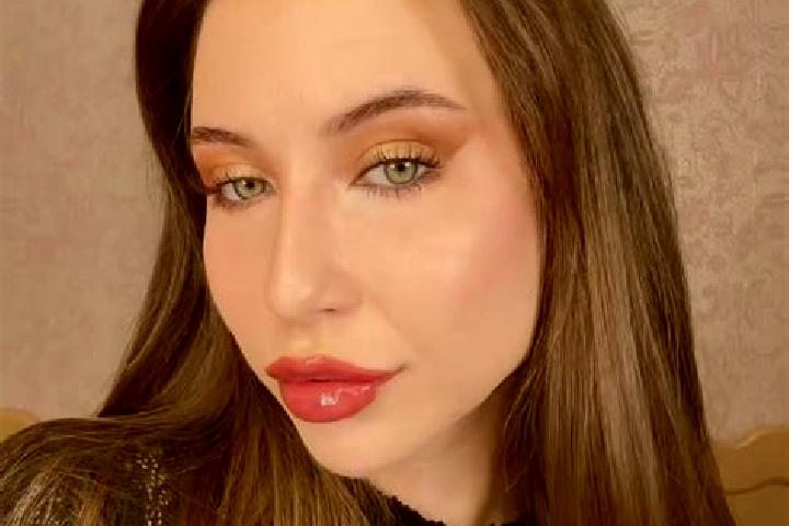 Lily, 20 — Escort in Krainia Martynka, Ukraine