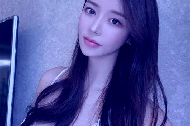 Lily, 20 — Escort in Xiaocun, China