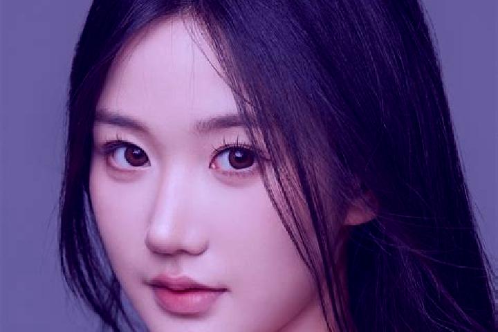 Lily, 20 — Escort in Yajin, China