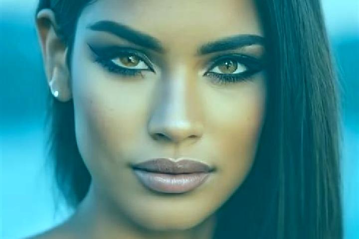 Lily, 21, a black brown-eyed latina companion based in Dolyna. Offering Erotic Massage, Striptease, Massage, Roleplay, Couples. Available for incall and outc...