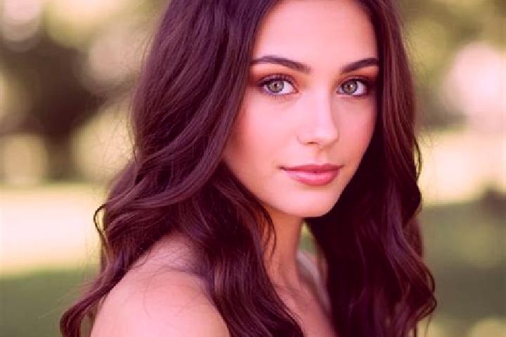 Lily, 21, a brunette hazel-eyed european companion based in Locoal-Mendon. Offering Dinner Date, 69, Girlfriend Experience. Available for incall and outcall,...