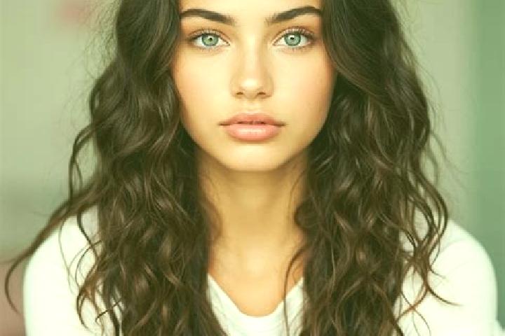 Lily, 21, a chestnut hazel-eyed mediterranean companion based in Tasso Fragoso. Offering OWO, Deep French Kissing, Duos. Available for incall and outcall, da...