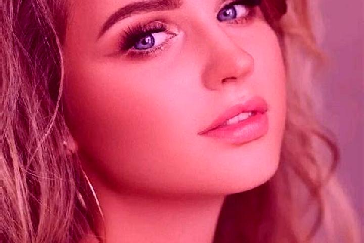 Lily, 21, a dark blonde blue-eyed mediterranean companion based in Wierzchowisko. Offering Couples, GFE, Tantra, 69. Available for incall and outcall, overni...
