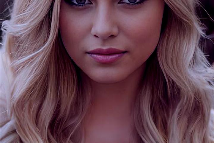 Lily, 21, a dark blonde green-eyed middle eastern companion based in Sam Sen Nai. Offering Tantra, Dinner Date, Deep French Kissing, A-Level. Available for i...