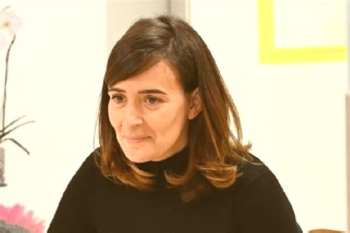 Lily, 21 — Escort in Evry, France