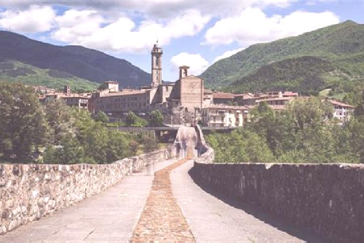 Lily, 21 — Escort in Gropparello, Italy