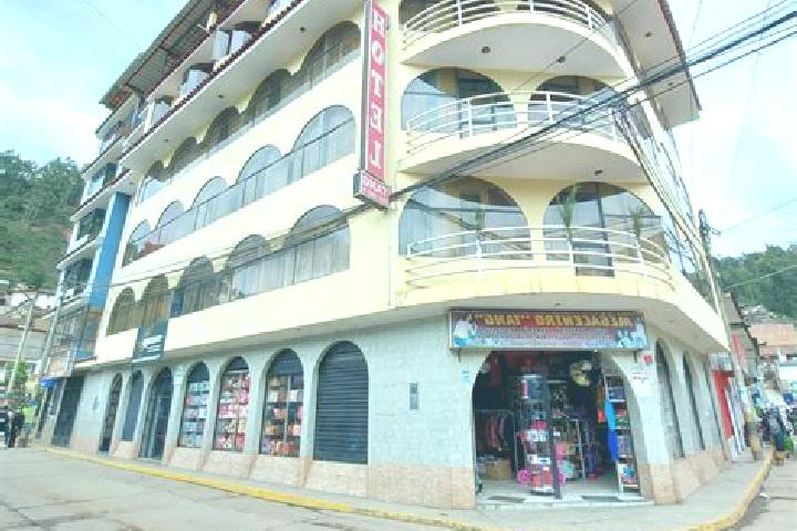 Lily, 21 — Escort in Pomachaca, Peru