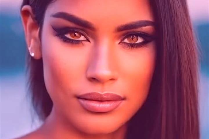 Lily, 22, a black amber-eyed latina companion based in Sukadana. Offering GFE, Dinner Date, 69, Deep French Kissing. Available for incall and outcall, day an...