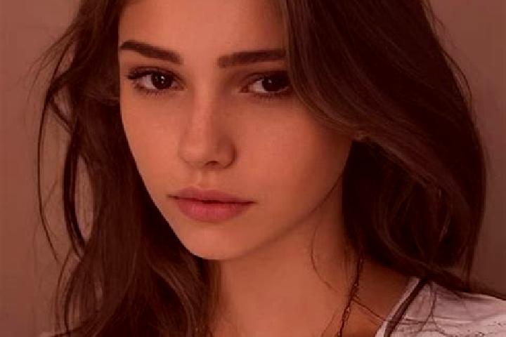 Lily, 22, a brunette amber-eyed slavic companion based in Steger. Offering Girlfriend Experience, Duos, A-Level, OWO. Available for incall and outcall, day a...