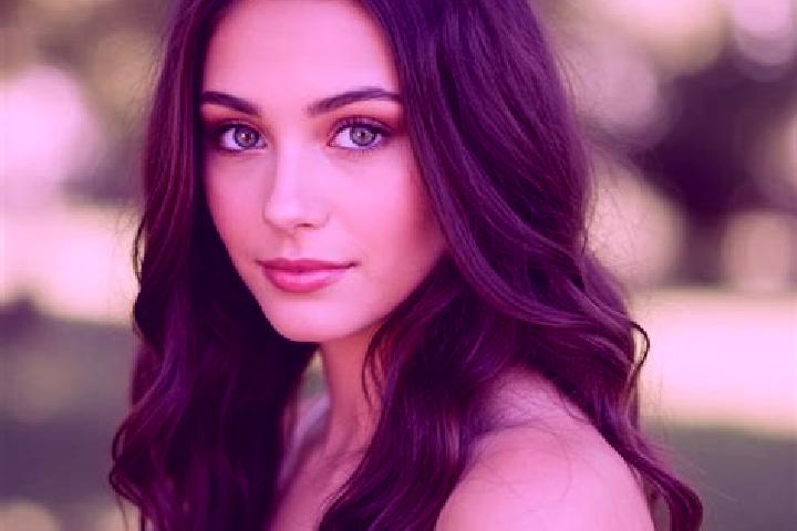 Lily, 22, a brunette hazel-eyed mediterranean companion based in Goezeli. Offering Domination, Dinner Date, OWO. Available for incall and outcall, day and ev...