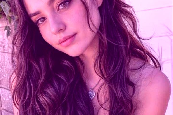 Lily, 22, a brunette hazel-eyed middle eastern companion based in Wavreille. Offering Striptease, Couples, Overnight. Available for incall and outcall, day a...