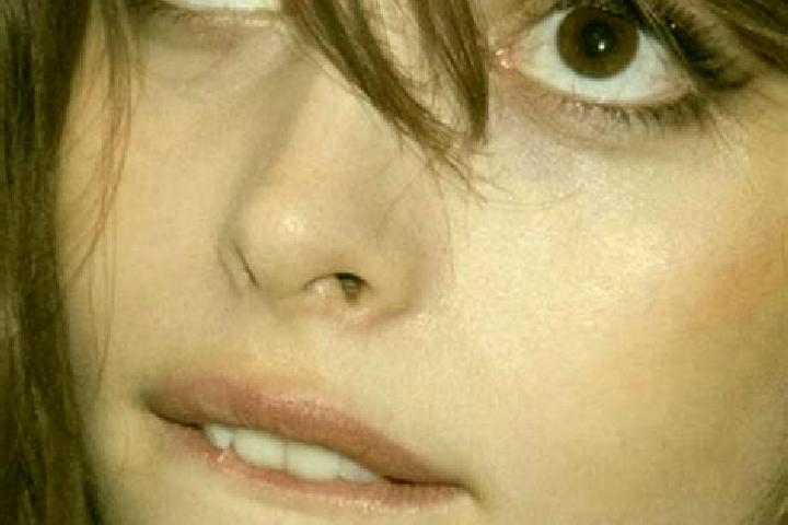 Lily, 22, a chestnut dark-eyed european companion based in Langstone. Offering CIM, Deep French Kissing, GFE. Available for incall and outcall, day and eveni...