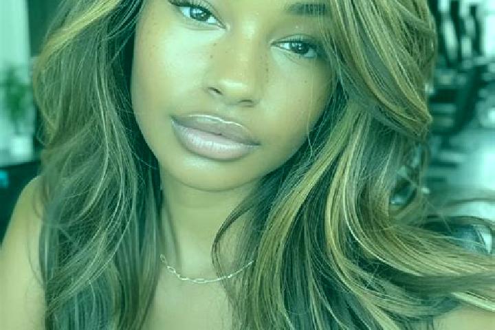Lily, 22, a dark blonde amber-eyed mixed companion based in Paralowie. Offering Domination, Travel Companion, Party Girl, OWO. Available for incall and outca...