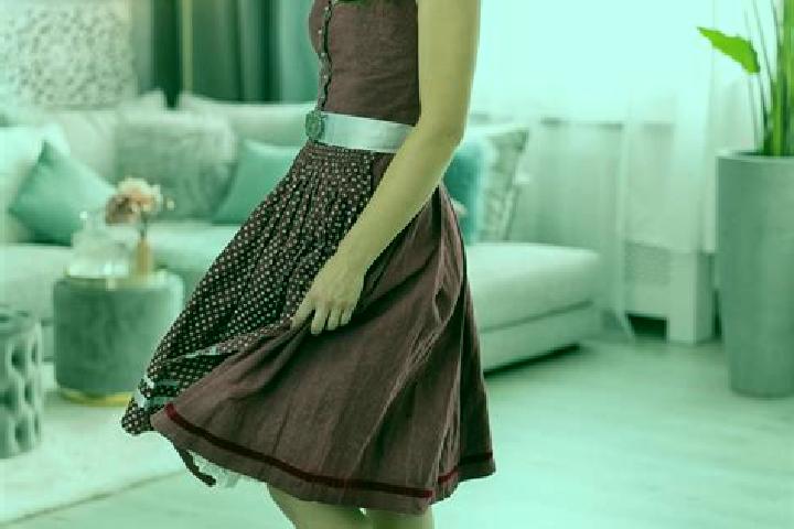 Lily, 22 — Escort in Domart-en-Ponthieu, France