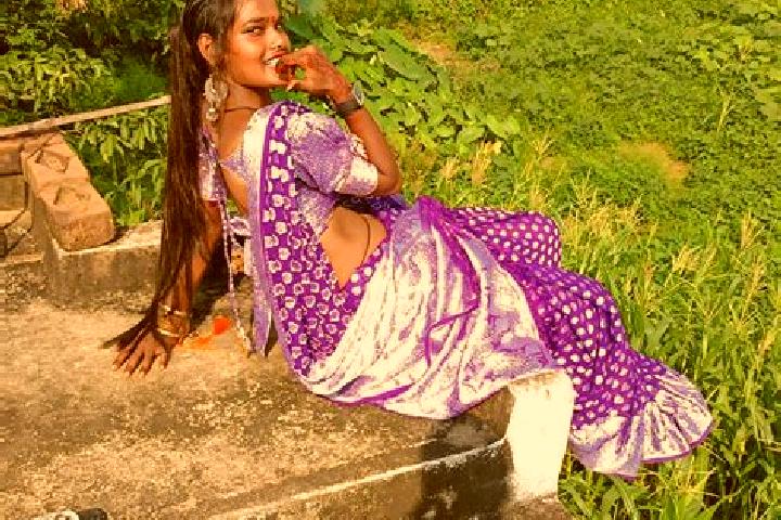 Lily, 22 — Escort in Gothara, India