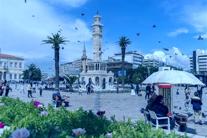 Lily, 22 — Escort in Izmir, Turkey