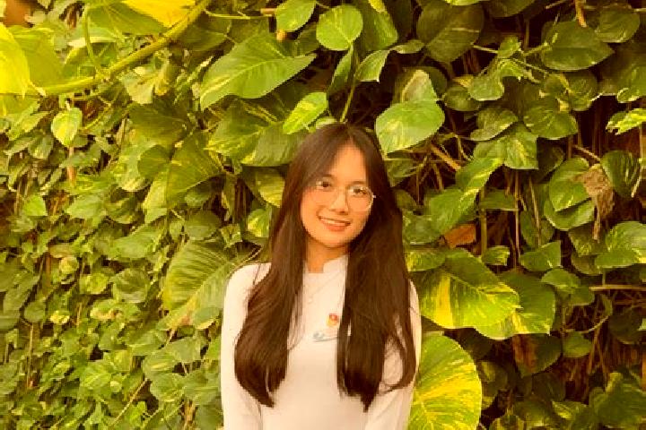 Lily, 22 — Escort in Ngoc Hien, Vietnam