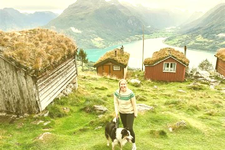 Lily, 22 — Escort in Skalevik, Norway