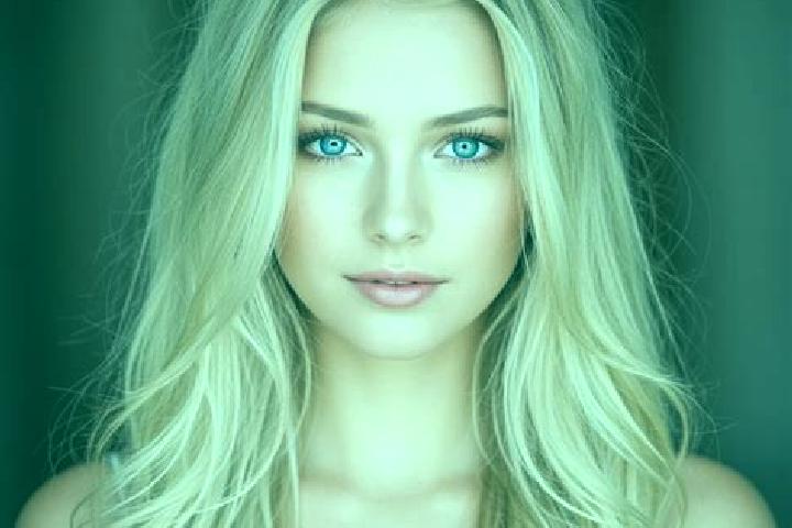Lily, 23, a blonde grey-eyed mixed companion based in Selianitika. Offering Prostate Massage, Travel Companion, Duos, Overnight. Available for incall and out...