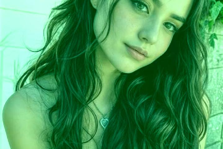 Lily, 23, a brunette hazel-eyed middle eastern companion based in Nova Olinda do Maranhao. Offering Party Girl, Couples, CIM. Available for incall and outcal...
