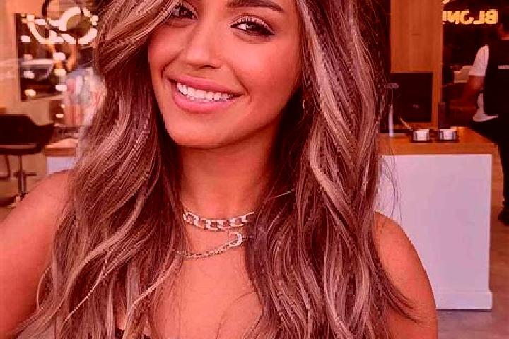Lily, 23, a dark blonde brown-eyed european companion based in Welwyn. Offering Party Girl, Duos, 69. Available for incall and outcall, day and evening dates.