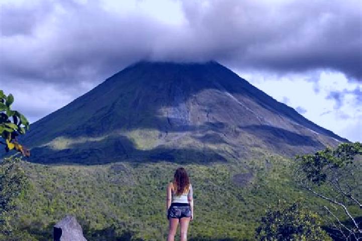 Lily, 23 — Escort in Arenal, Honduras
