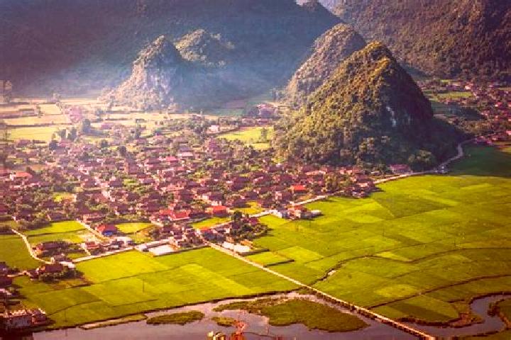 Lily, 23 — Escort in Bac Son, Vietnam