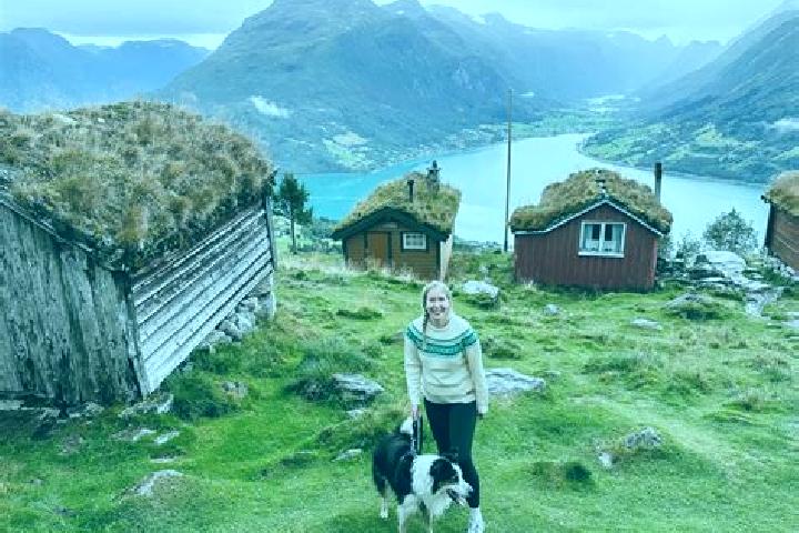 Lily, 23 — Escort in Heias, Norway